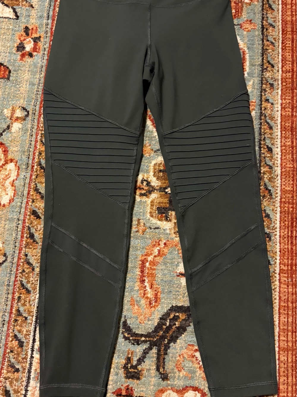 Women’s NWT Old Navy Black Moto-Panel Jogger Leggings